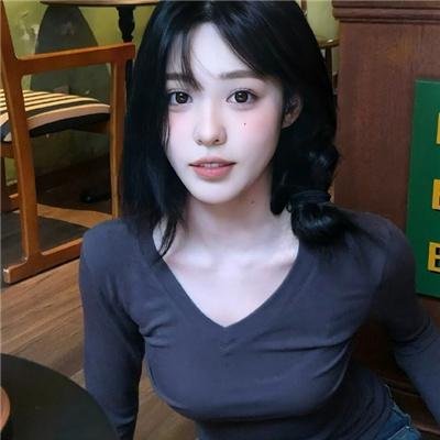 女帝是反派，她靠养娃洗白